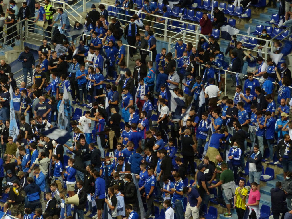 El derbi tribunero