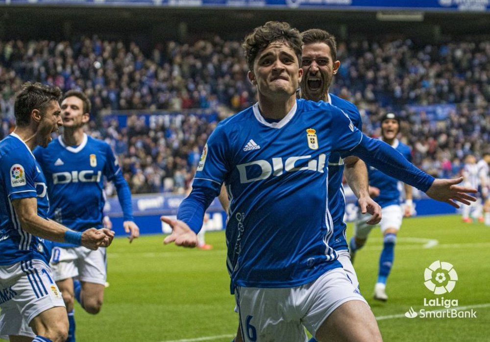 El Oviedo vence al Valladolid y saca la calculadora del cajón