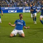 El Oviedo pone el confeti en el fin de fiesta