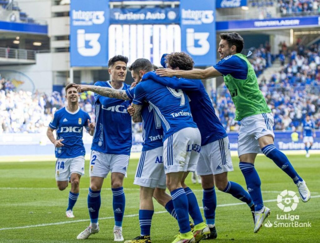 El Oviedo prolonga su racha